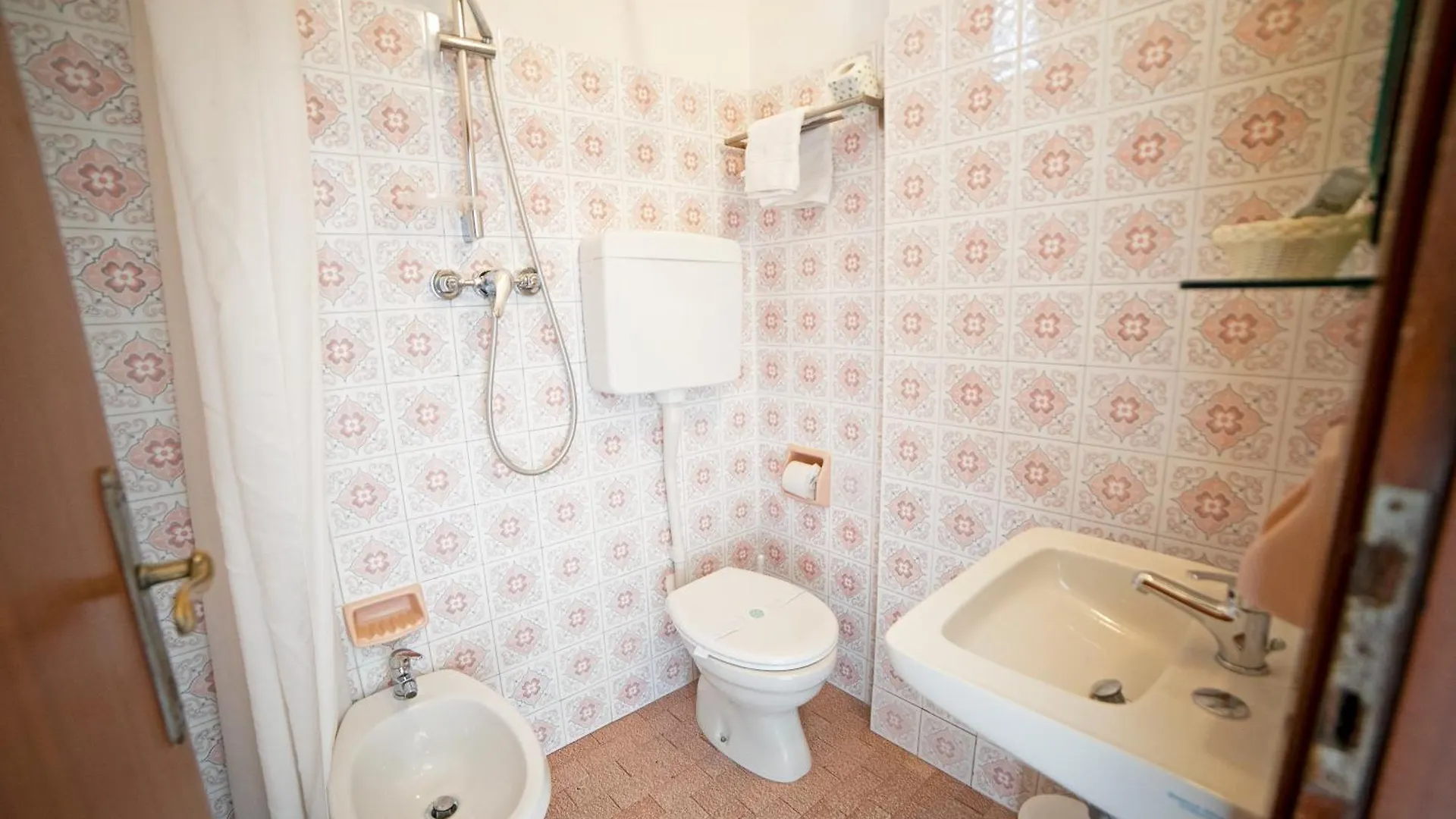 Hotel Mara Rimini 2*,  Italy