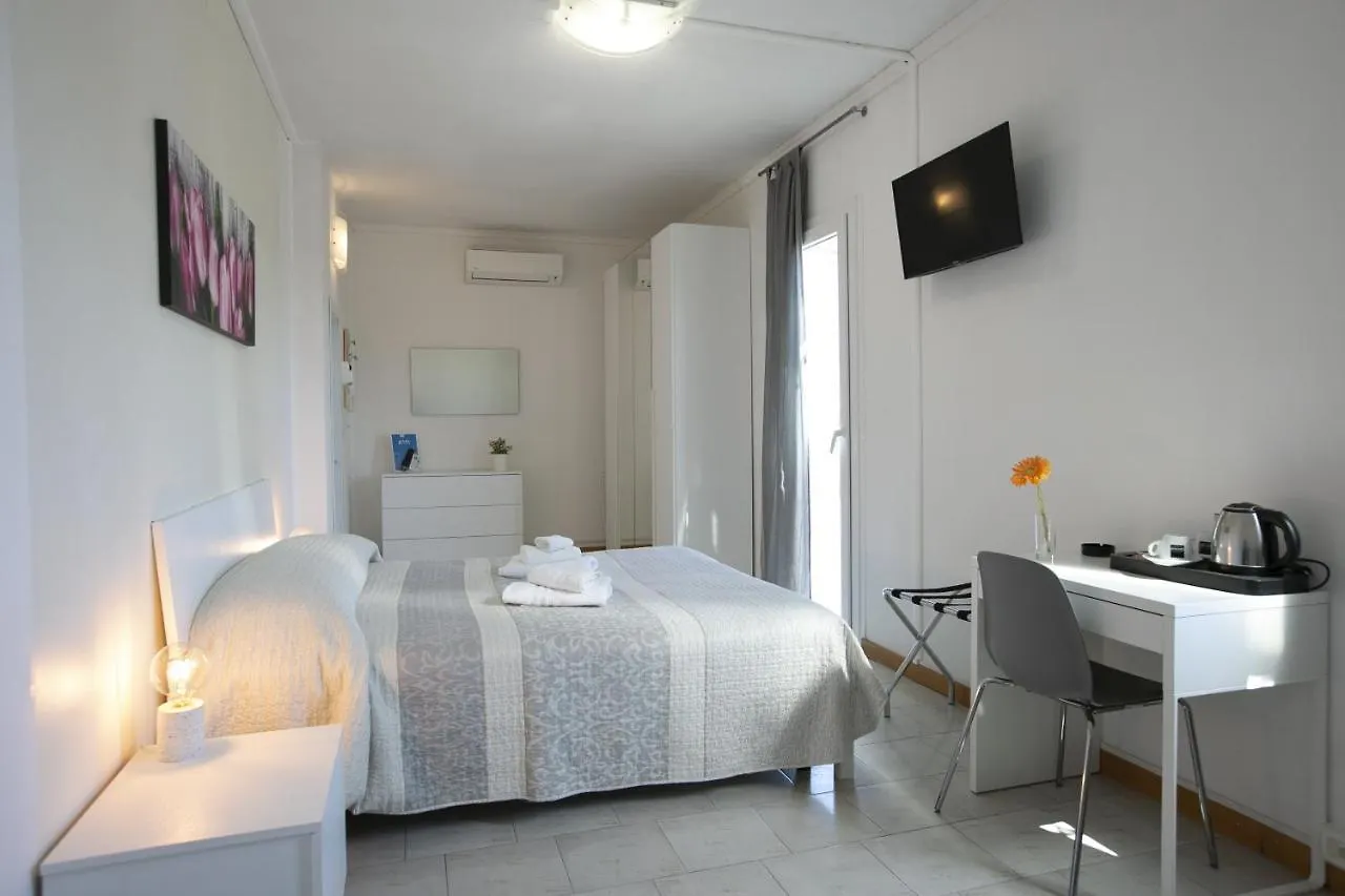 Hotel Mara Rimini 2*,  Italy