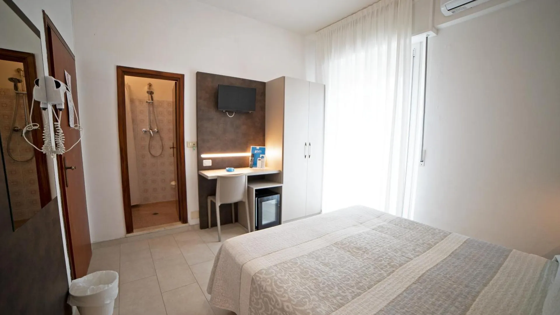 Hotel Mara Rimini 2*,  Italy